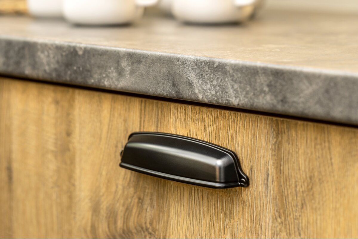 Zamak handle EVER C = 128 mm
