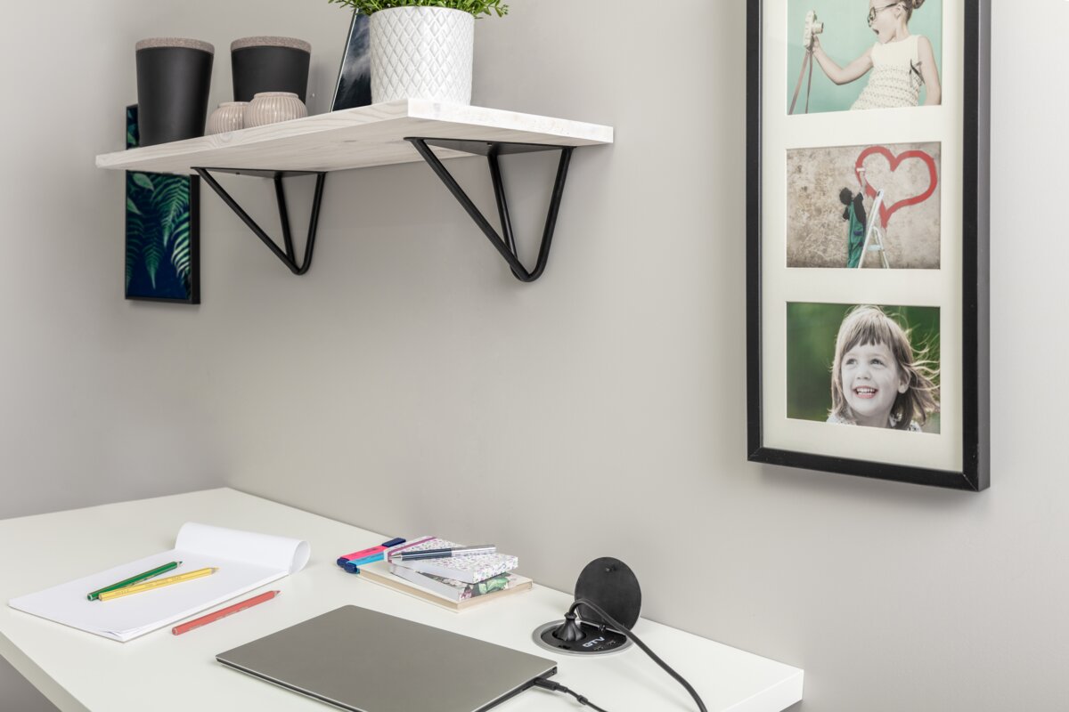 Shelf support WIRE, 18×16 cm, black mat